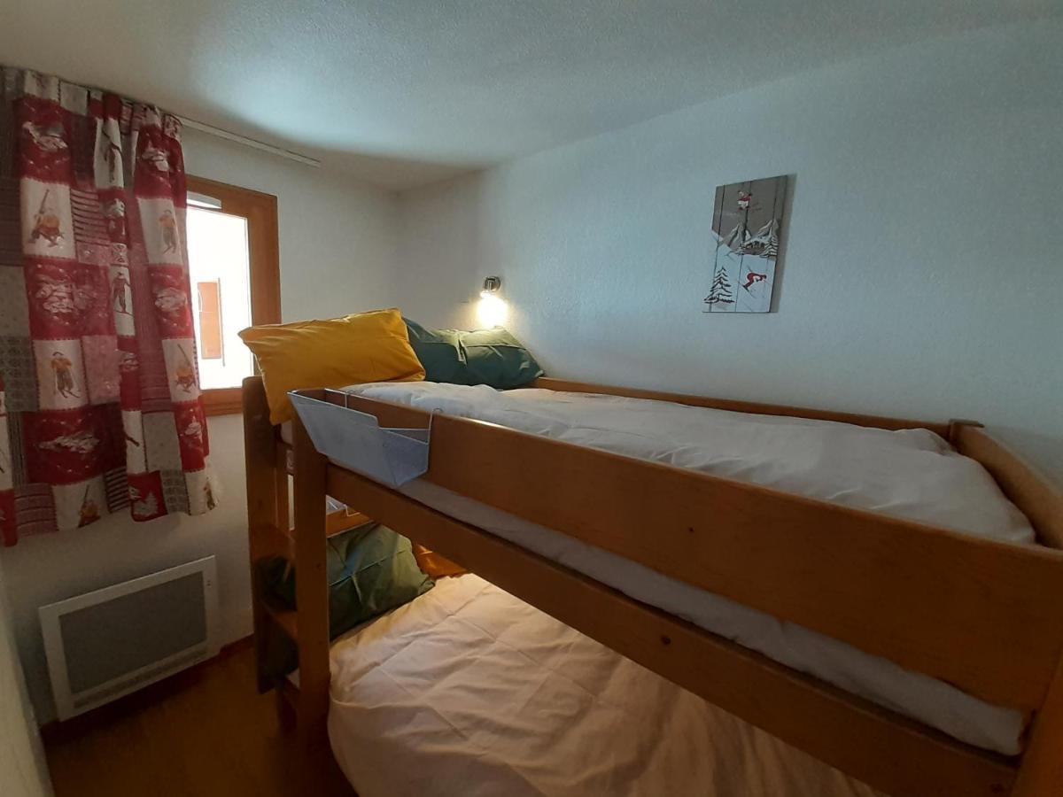 Skis Aux Pieds Dans Un Appartement Cosy Au Coeur Du Queyras Molines-en-Queyras Luaran gambar