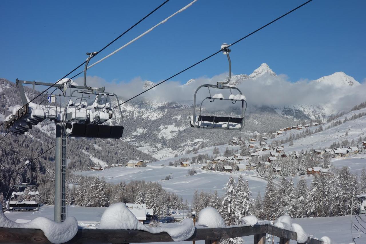 Skis Aux Pieds Dans Un Appartement Cosy Au Coeur Du Queyras Molines-en-Queyras Luaran gambar